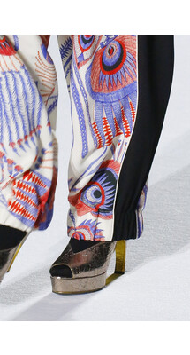 Details Dries Van Noten Fall 2018 Ready-to-Wear , Детали коллекции Дрис Ван Нотен осень зима 2018 , Fashion show , неделя моды в Париже , PFW , Paris Fashion Week , Mainstyles